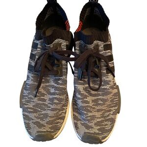 Adidas NMD R2 Primeknit Black/ White/ Grey Red Boost Sz 12